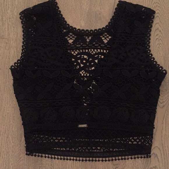 Guess Tiffany Black Lace Crop V Neck Top Sz M EUC - Picture 4 of 16
